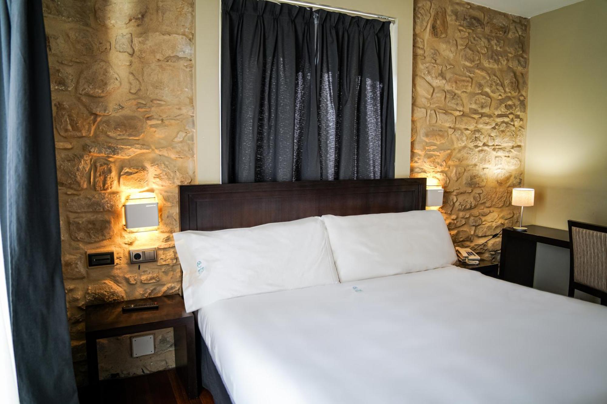 Hotel Baeza Monumental By Eme Hoteles Exterior foto