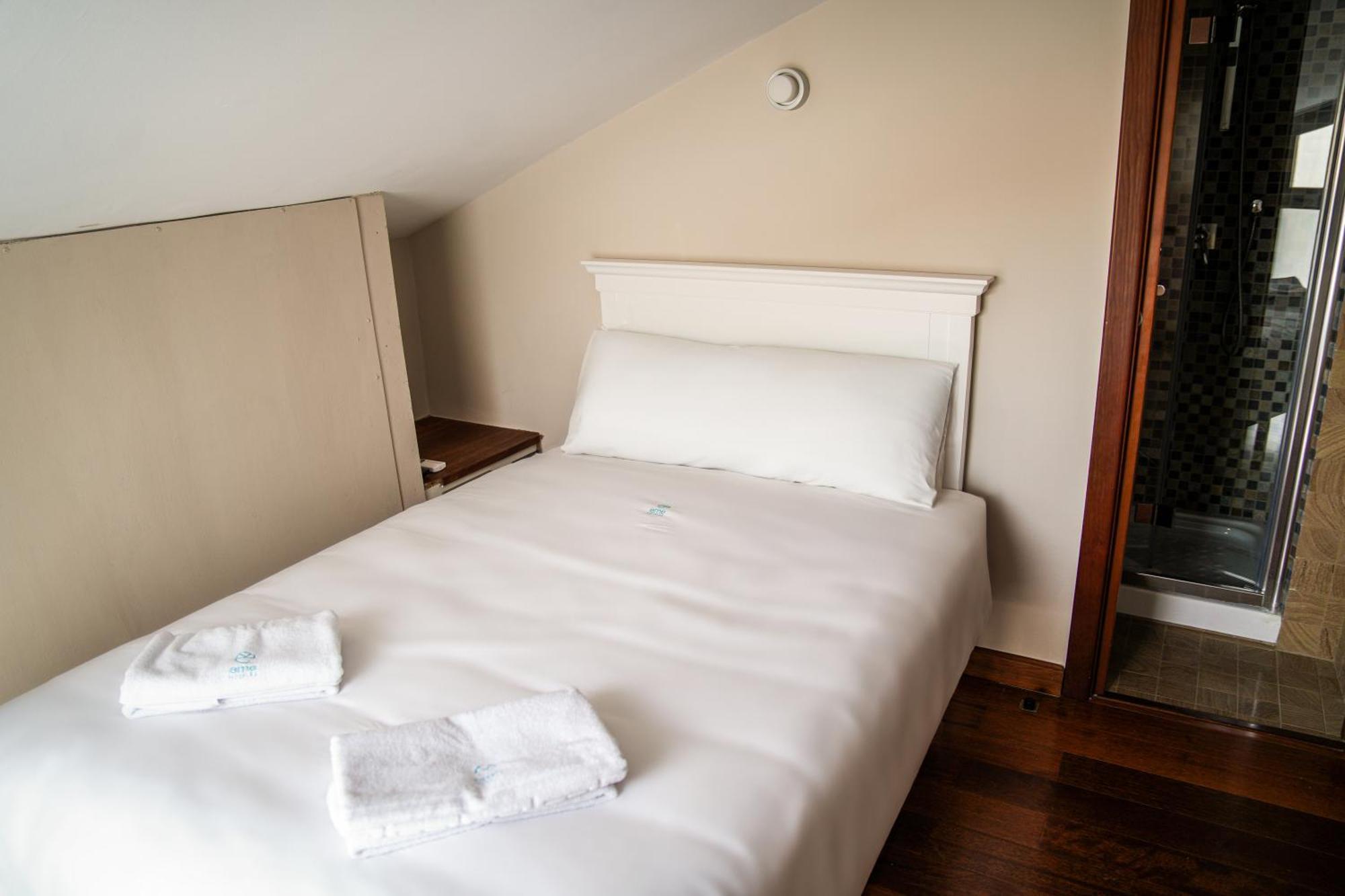 Hotel Baeza Monumental By Eme Hoteles Exterior foto